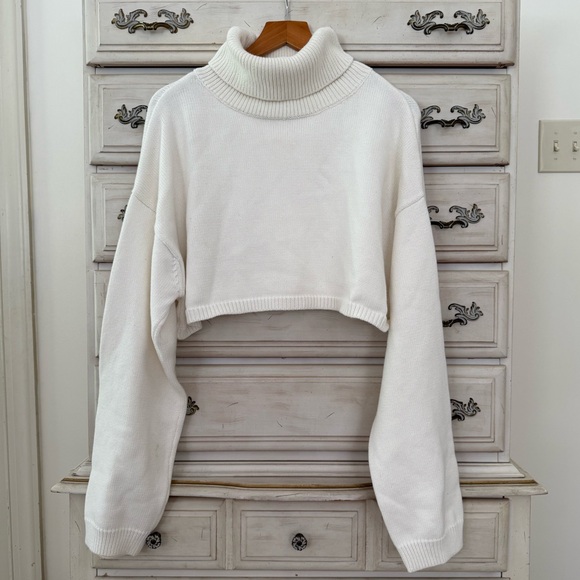 Vici White Turtleneck Cotton Sweater - Picture 1 of 3